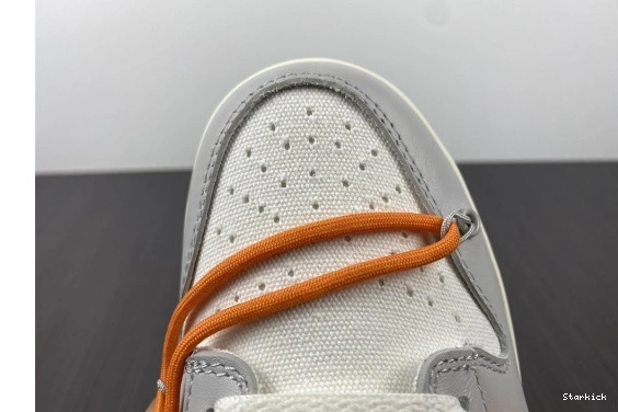 Lot O-W Low DM1602-104 Dunk Nike 44 0901